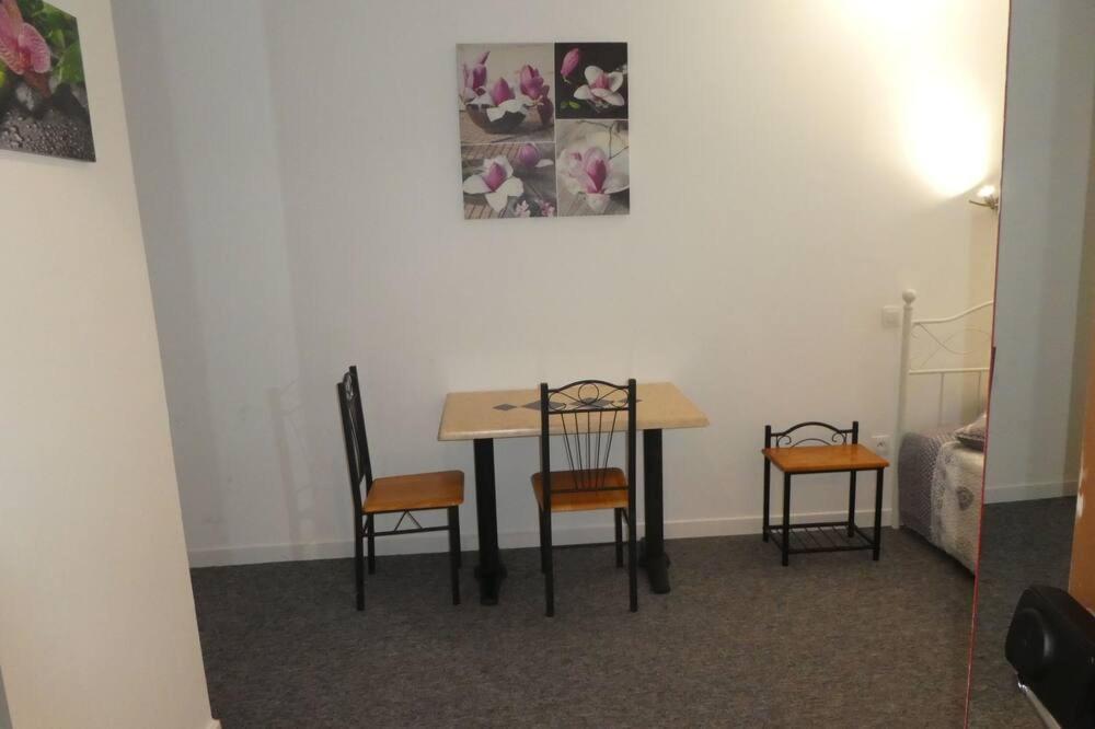 Etanit ! Etape Calme Et Parking Velo, Bicycle - Connection Tous A 1Mn Bus,Train Et Aeroport - Plein Centre De Beziers Pour Visiter,Manger - Chambres Climatisees, Spacieuses Amenagees Pour Singles, Couple, Et Ou Familles - Consigne Et Petit Dej En Plu Béziers Eksteriør bilde